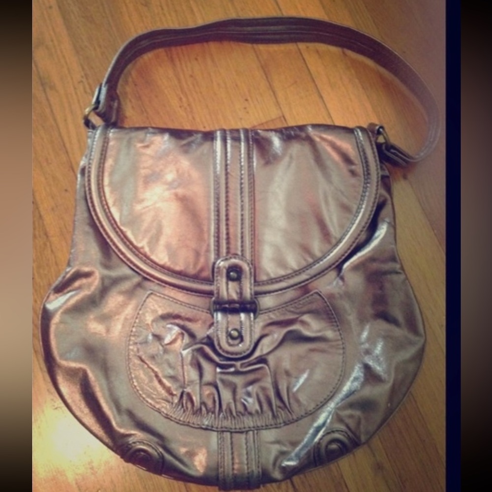 Kale metallic gold handbag